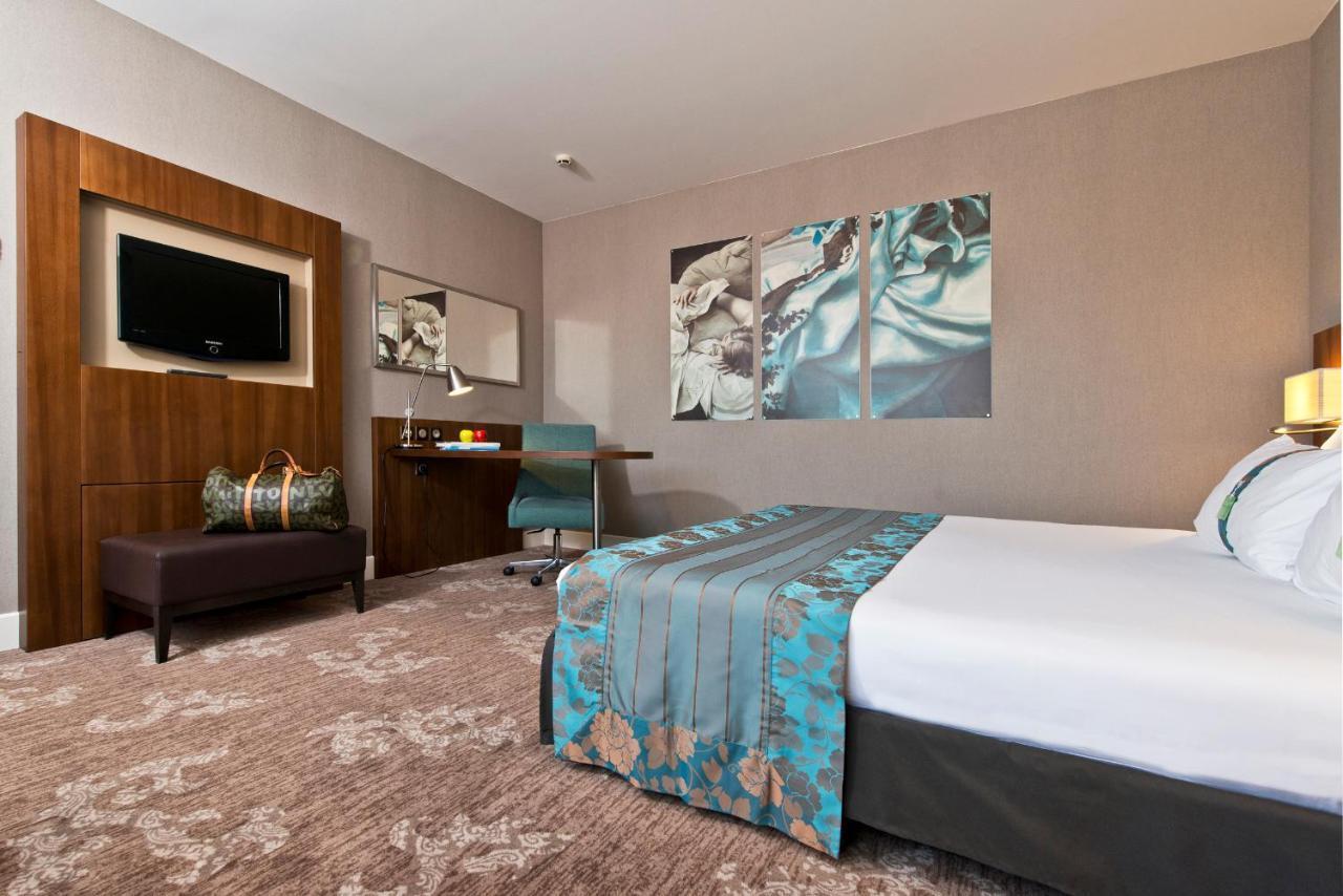 Hotel By Ihg