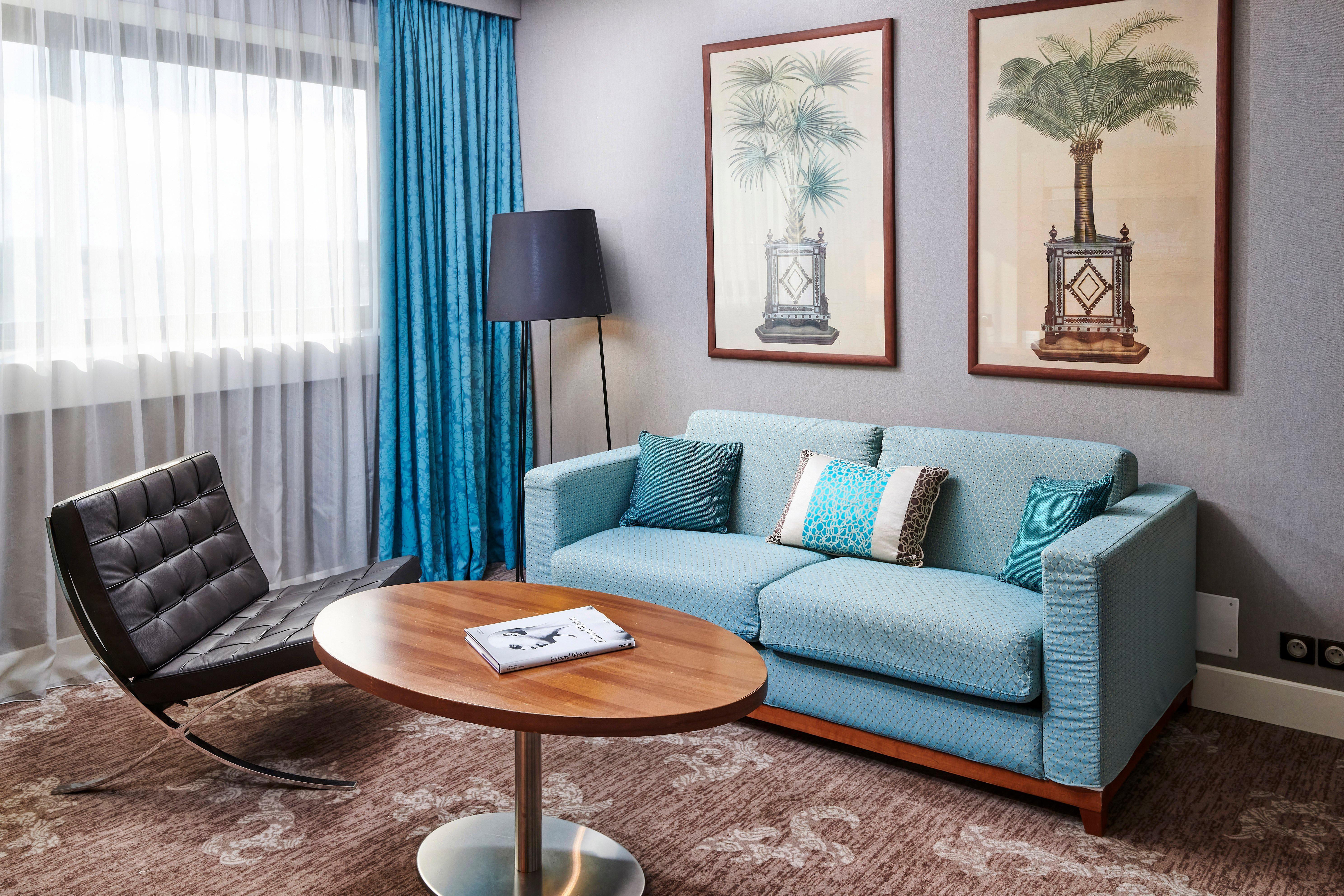 Hotel By Ihg 4*