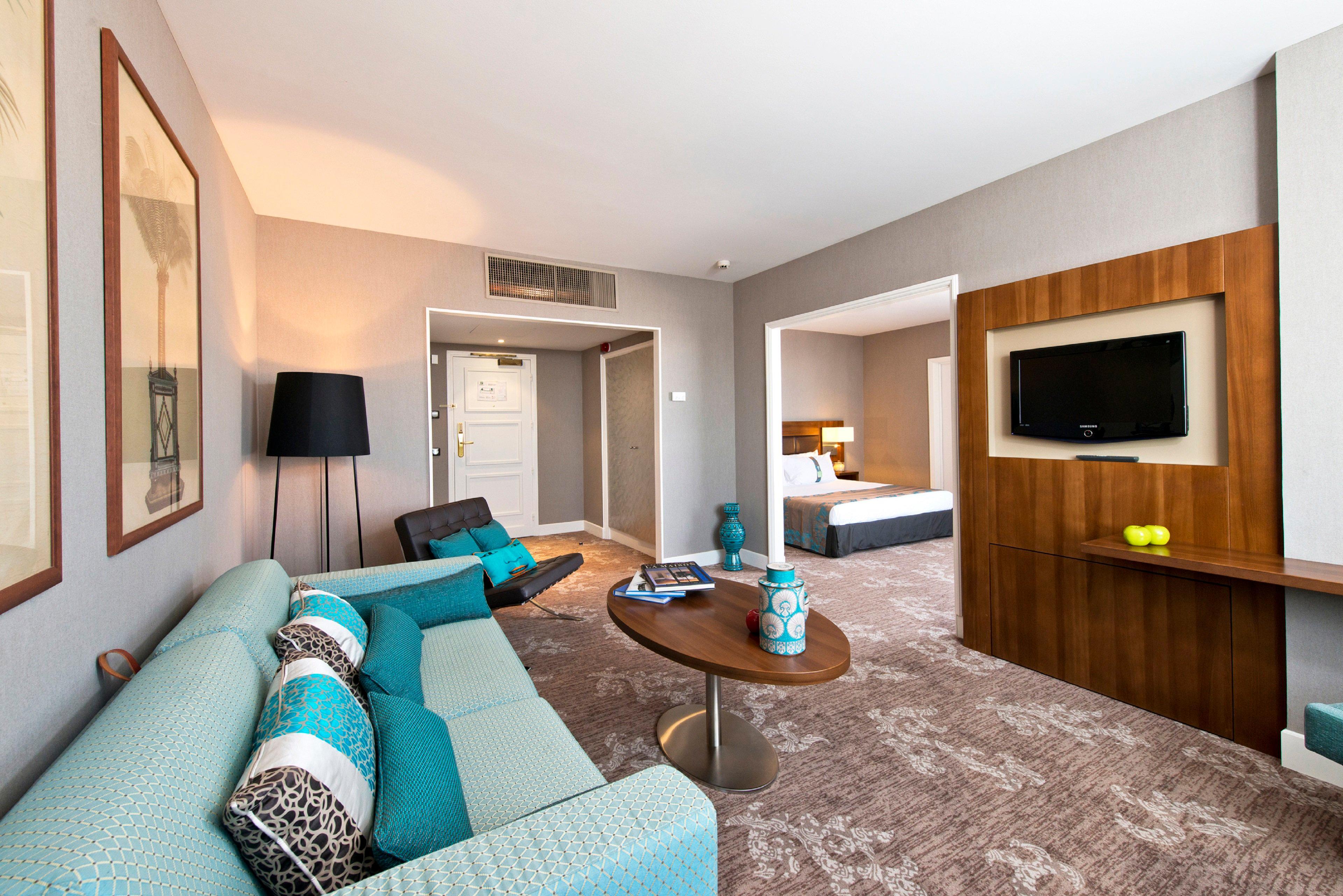 Hotel By Ihg 4*