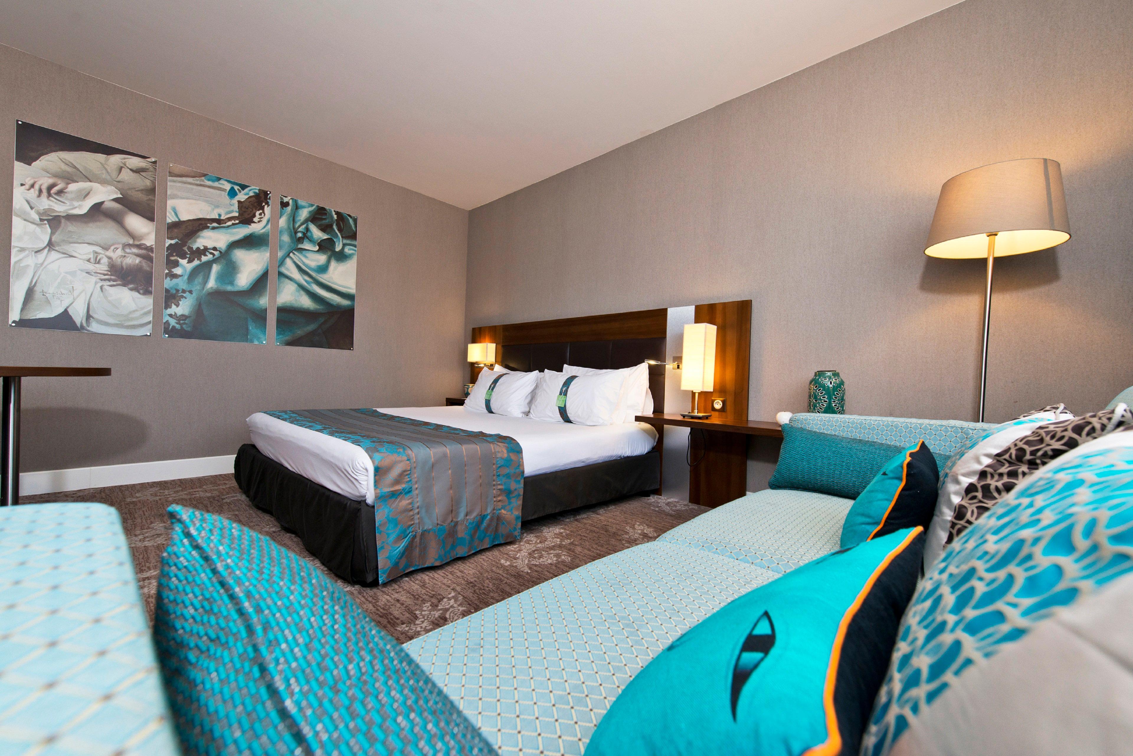 By Ihg