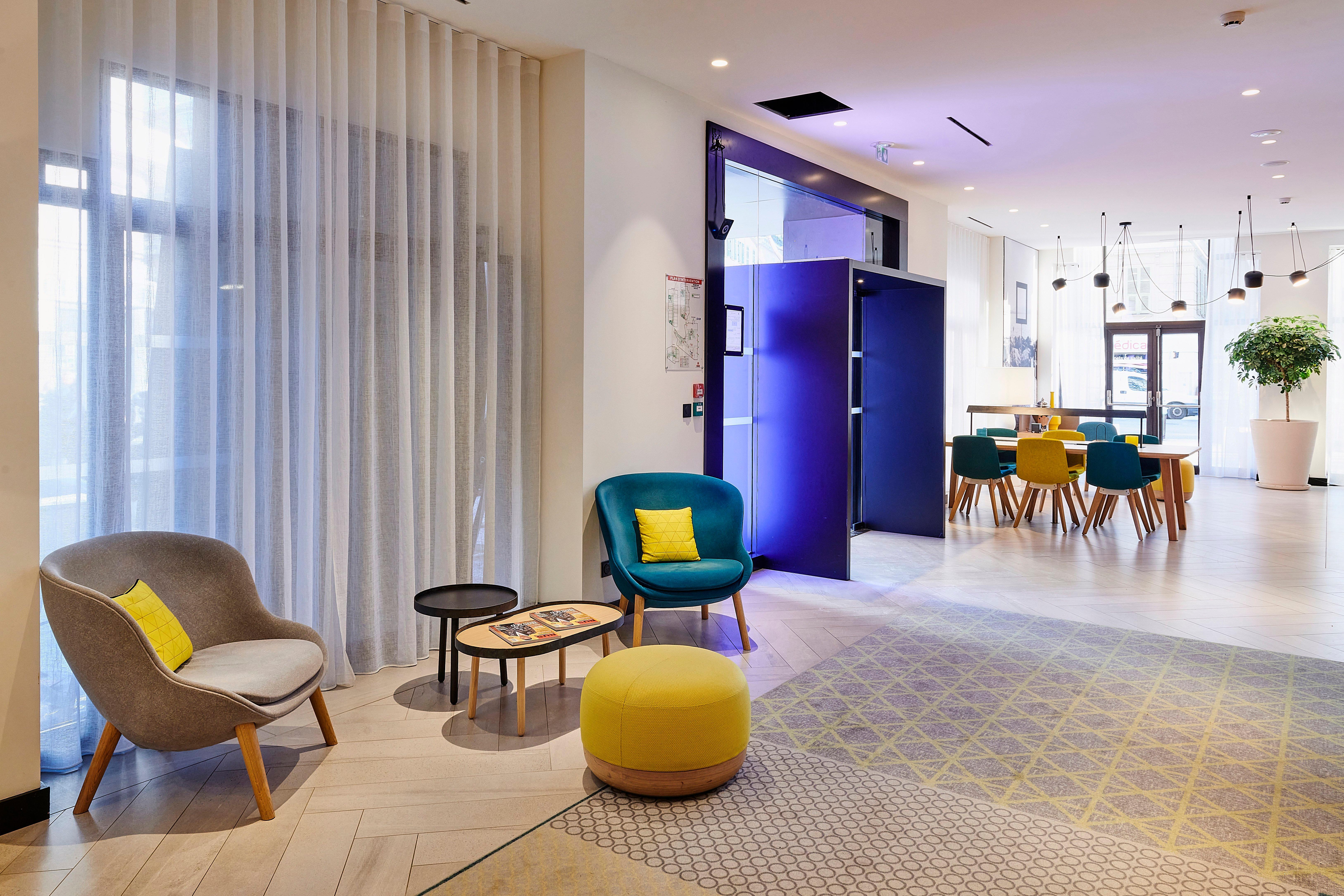 Hotel By Ihg 4*