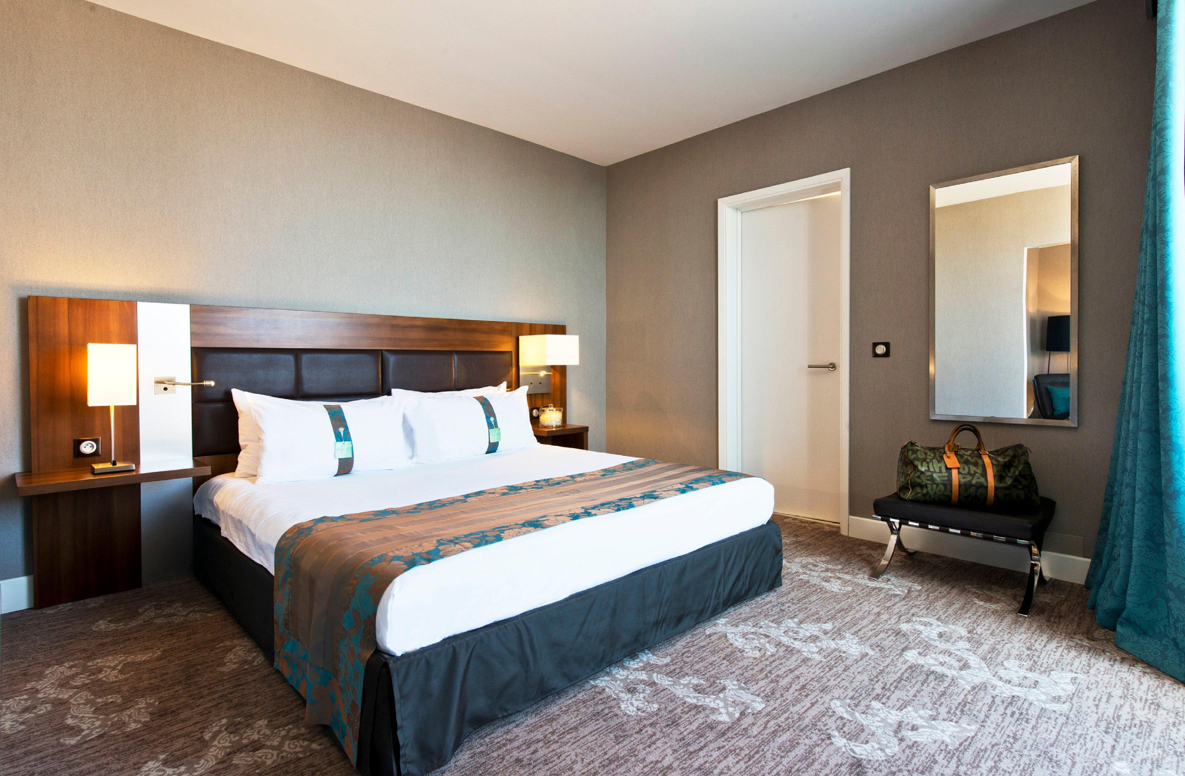 Hotel By Ihg 4*